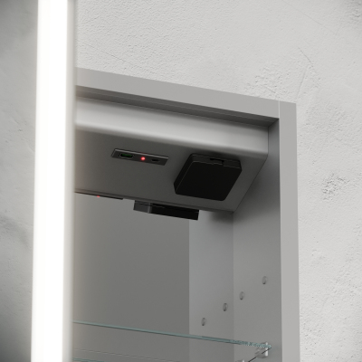 Зеркальный шкаф SANCOS для ванной комнаты из алюминия SANCOS Evoke 600x700х136 мм, с LED подсветкой, SC8060