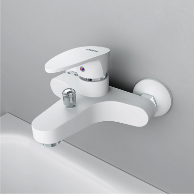 Смеситель для ванны Dorff  Alpha D9010000WH белый