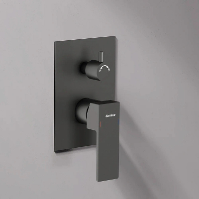 Встраиваемая душевая система Damixa Gala 953520300 черная: тропический верхний душ, ручной душ